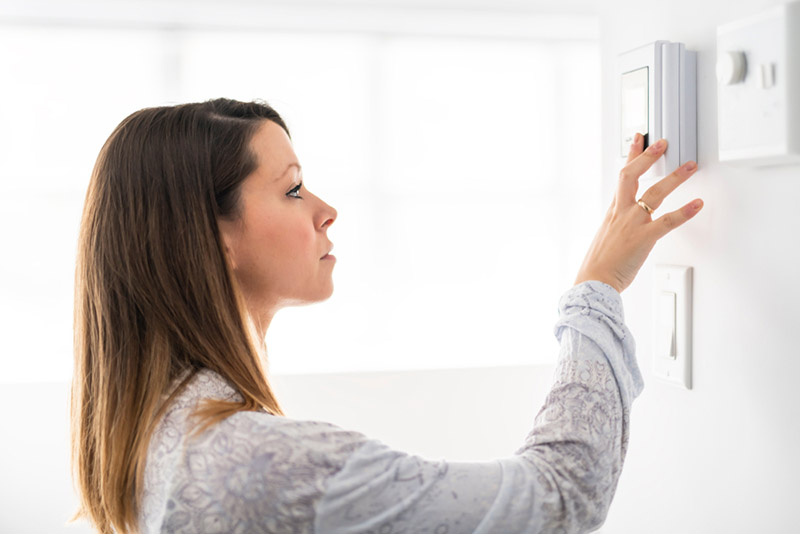 Adjusting Thermostat